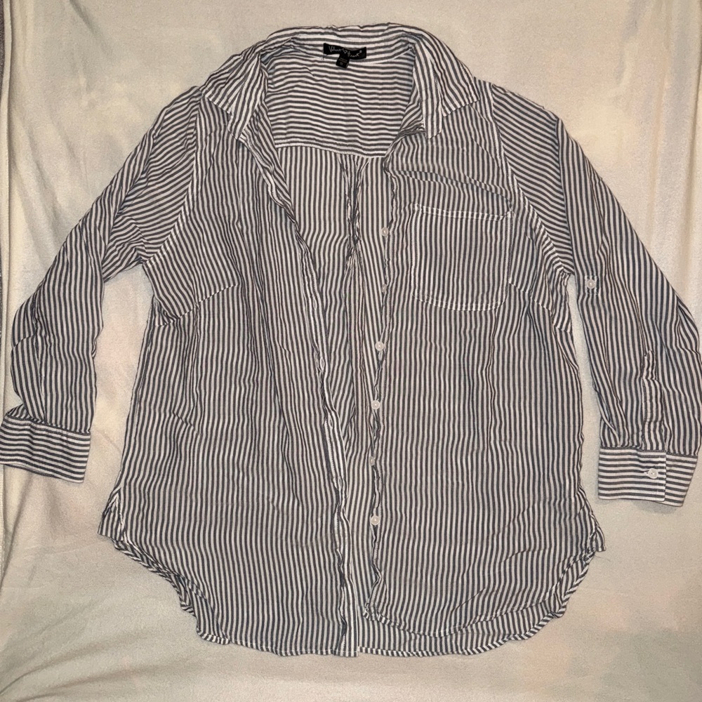 1X Thin Women’s Button Up Shirt